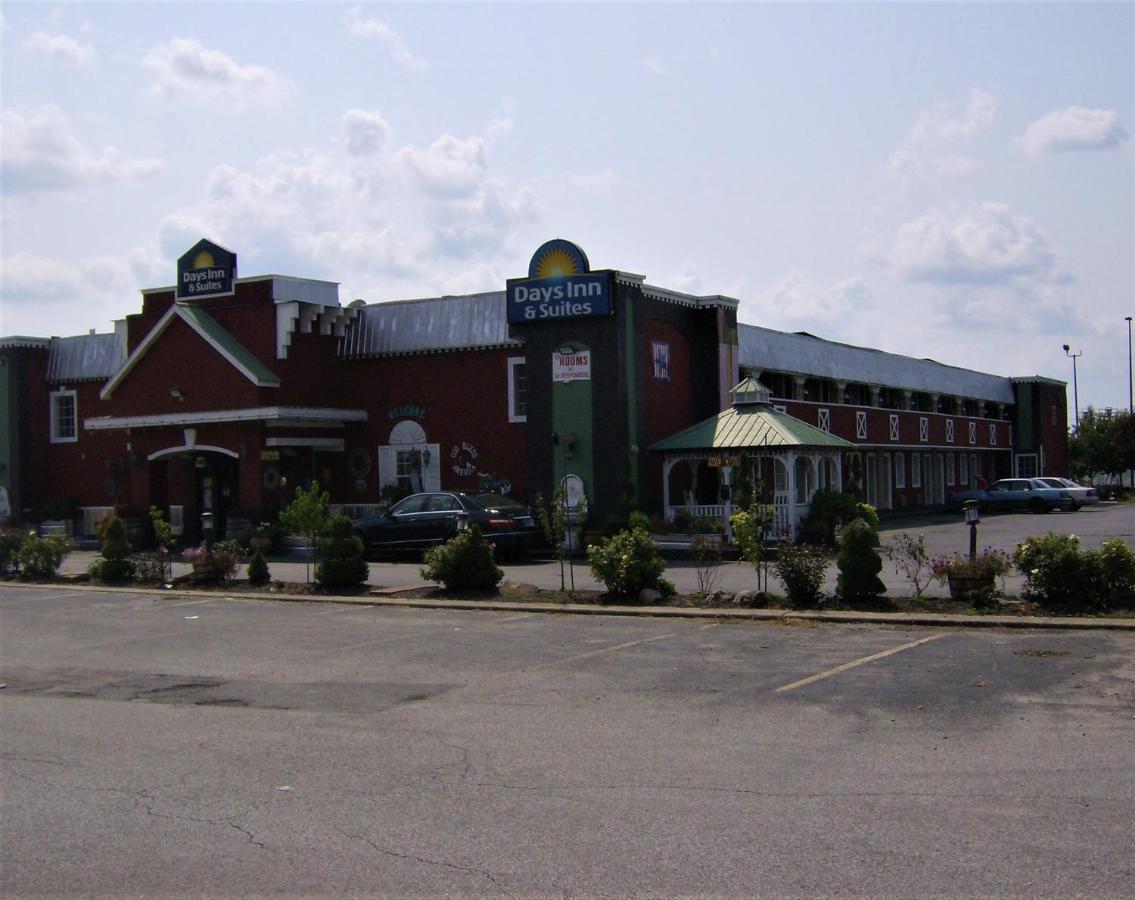 Days Inn & Suites By Wyndham Terre Haute Luaran gambar