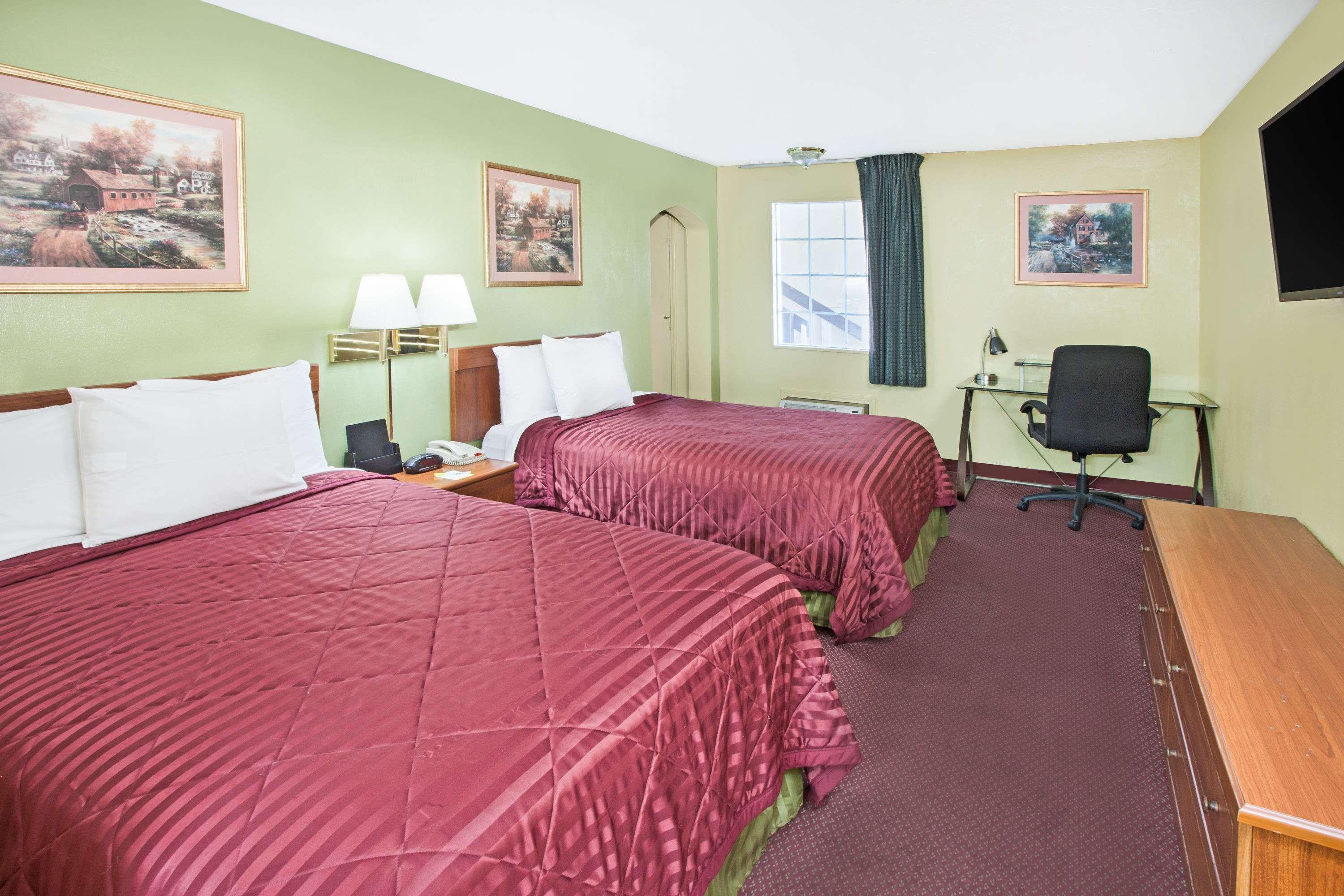 Days Inn & Suites By Wyndham Terre Haute Luaran gambar